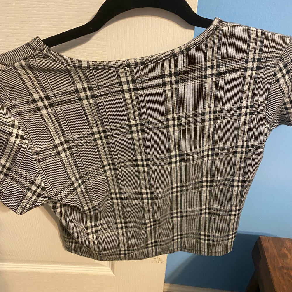 American Eagle Cropped plaid Shirt